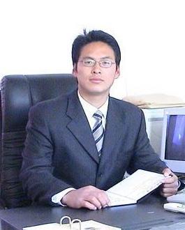 王亮