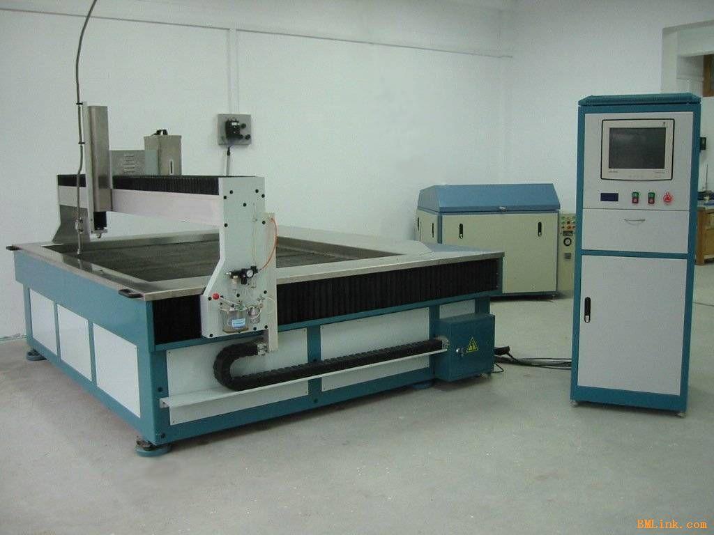 超高压水刀也可使用于各种不同的工业表面处理