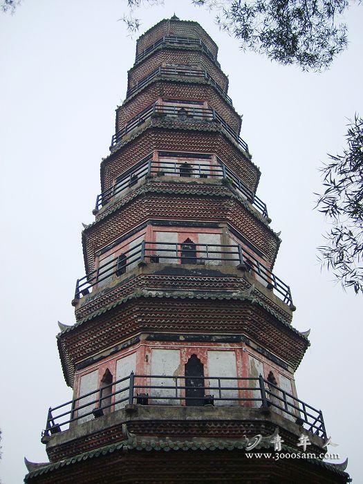 位于广东佛山市顺德大良镇东南的神步岗上(见图),原名为"神步塔".