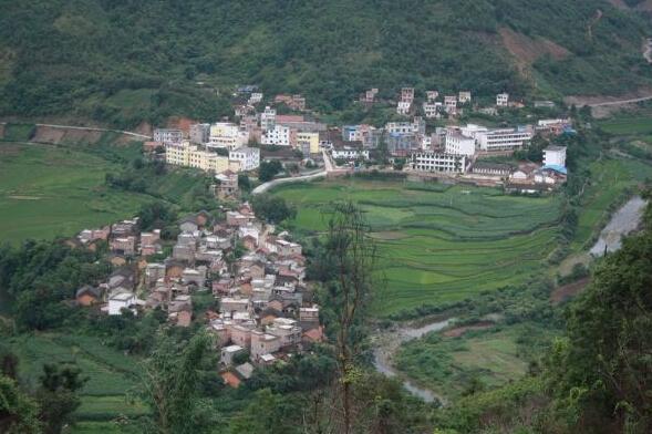 八渡瑶族乡地理位置八渡瑶族乡位于田林县西部