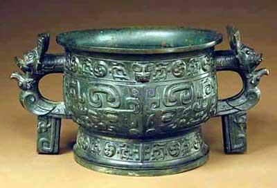 簋,读作"诡(guǐ,是中国古代用于盛放煮熟饭食的器皿,也用作礼器