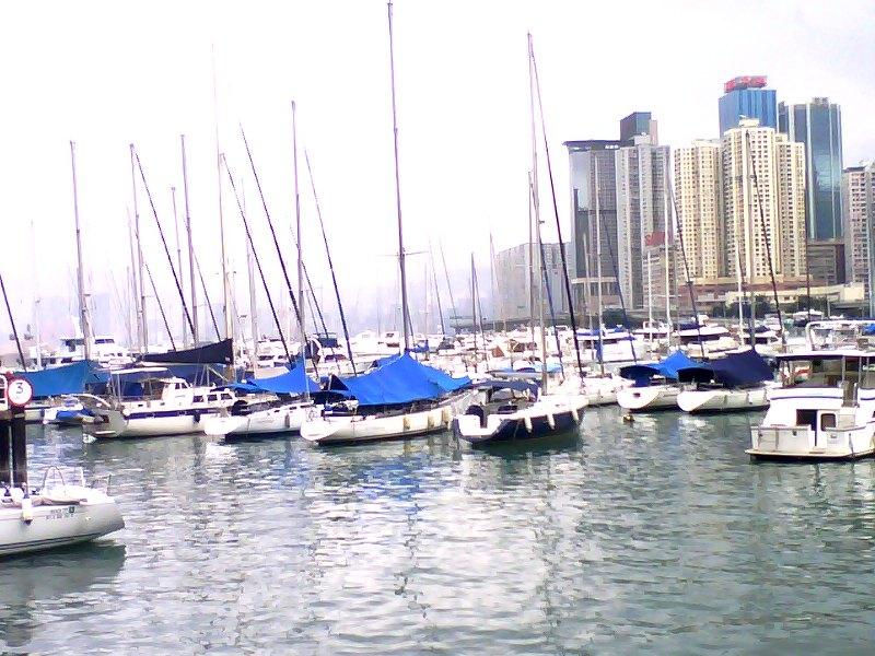 香港人在香港,能否投资全球的金融市场