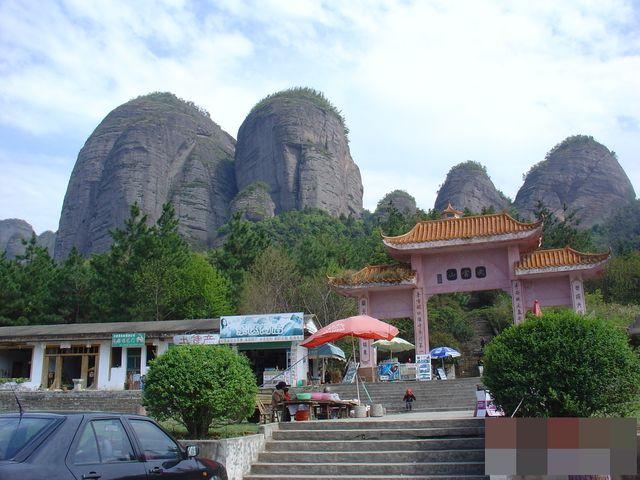 圣迹苍岩旅游区