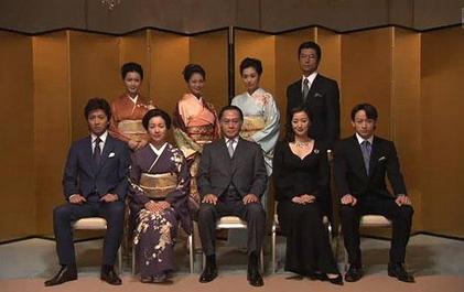 学者孙治本将是否拥有企业的经营权看作家族企