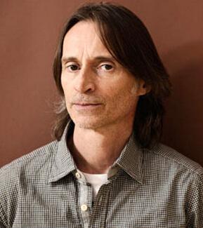 卡莱尔(英语:robert carlyle,1961年4月14日-)出生于苏格兰,英国影视