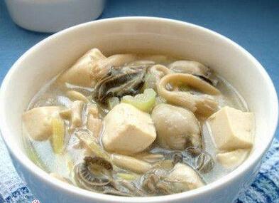 海蛎鲜蘑豆腐汤