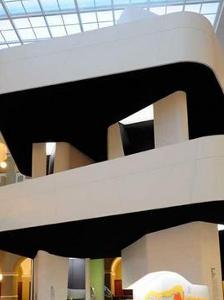 进击的巨人中学校_巨人学校收入(2)