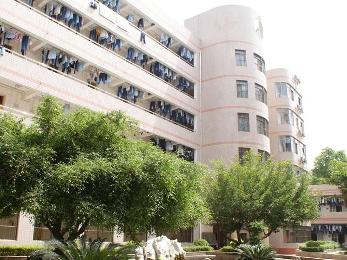 广西大学附属高中图片