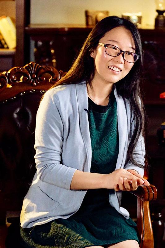 李娟(著名散文女作家)