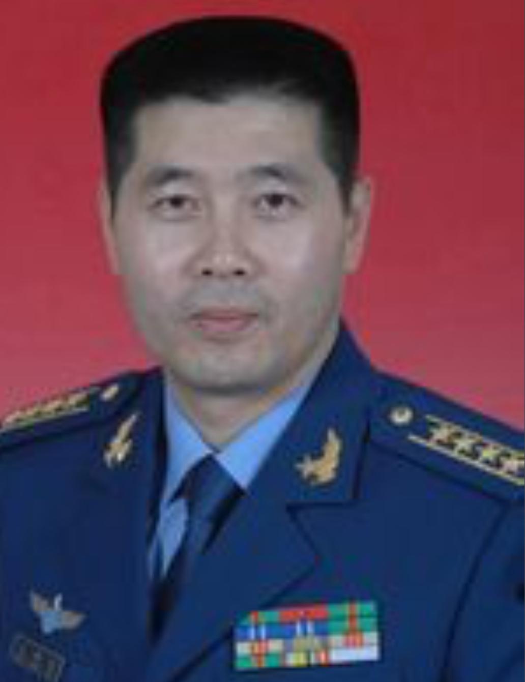 王明志,现任空军指挥学院战略教研室主任,副教授,专业技术大校军衔.
