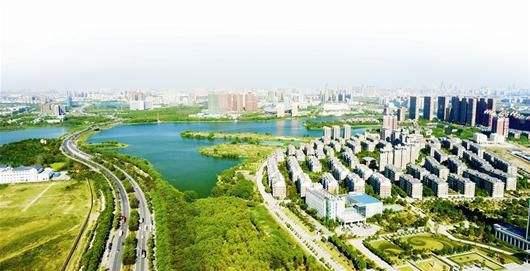 东西湖区,隶属于湖北省武汉市,地处长江左岸,武汉市的西北部,汉江,汉