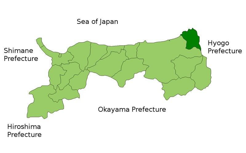 岩美郡是鸟取县的一郡.人口25,607人,面积250.72 km(2003年.