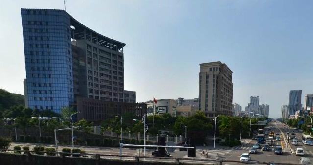 全部版本 最新版本  重庆市 长寿区公安局是重庆市长寿区 人民政府