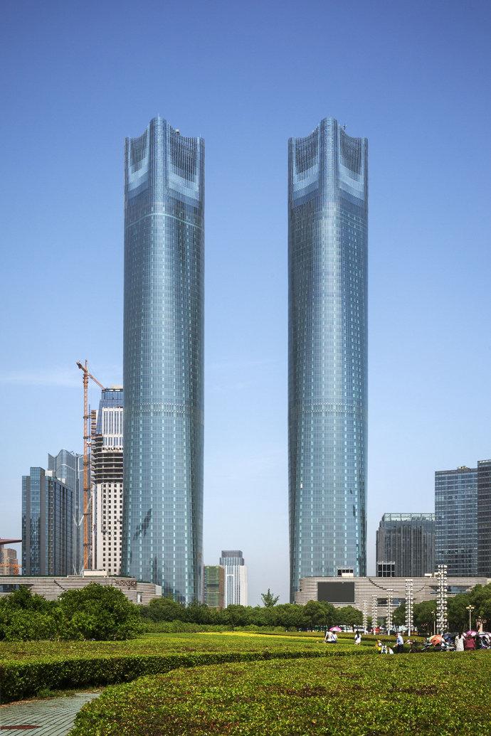双子塔(南昌303绿地中心双子塔)