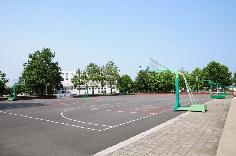 海事大学总校区外场篮球场