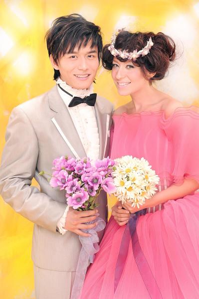 新疆婚纱摄影_新疆婚纱摄影