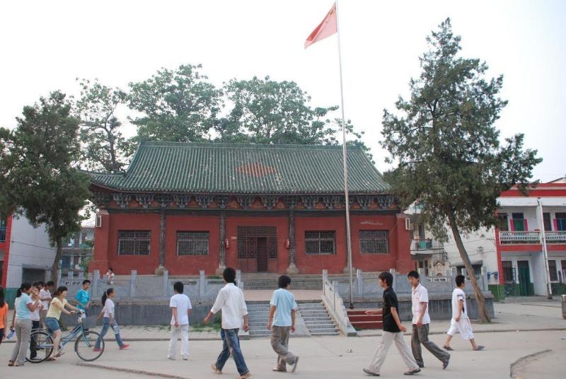 临颍县第二高级中学