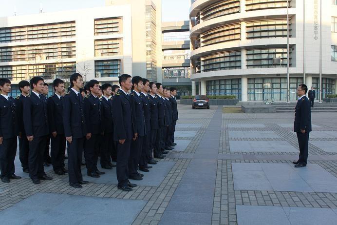 上海海事大学准军事化管理