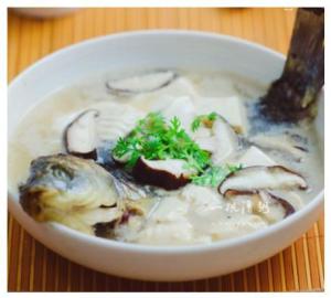 香菇豆腐鲫鱼汤