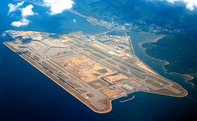 香港国际机场(英文:hong kong international airport),俗称赤鱲角
