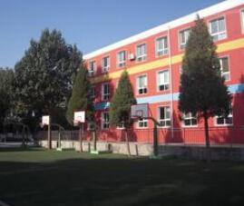 北京市海淀区培星小学