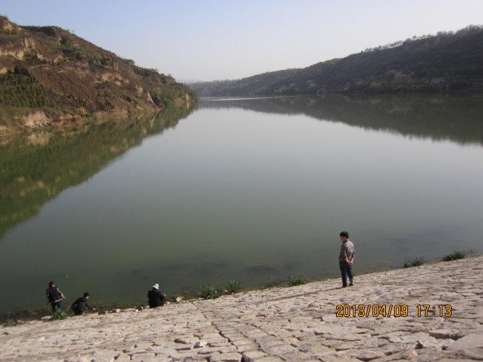 零河水库,是陕西省西安市的中型水库,位于西安市临潼区零口镇南1.