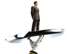 服务礼仪(服务行业人员必备的素质)