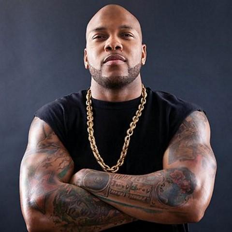 电竞豪门再添桂冠!Flo Rida火力全开主宰赛场,狂揽两球一助定乾坤