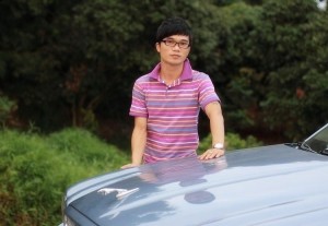 决定为李订身量作,指定其嫡传弟子覃嘉健创作了本单曲《我却不能够》