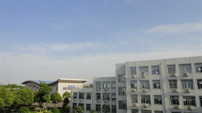 常州市武进区湟里高级中学