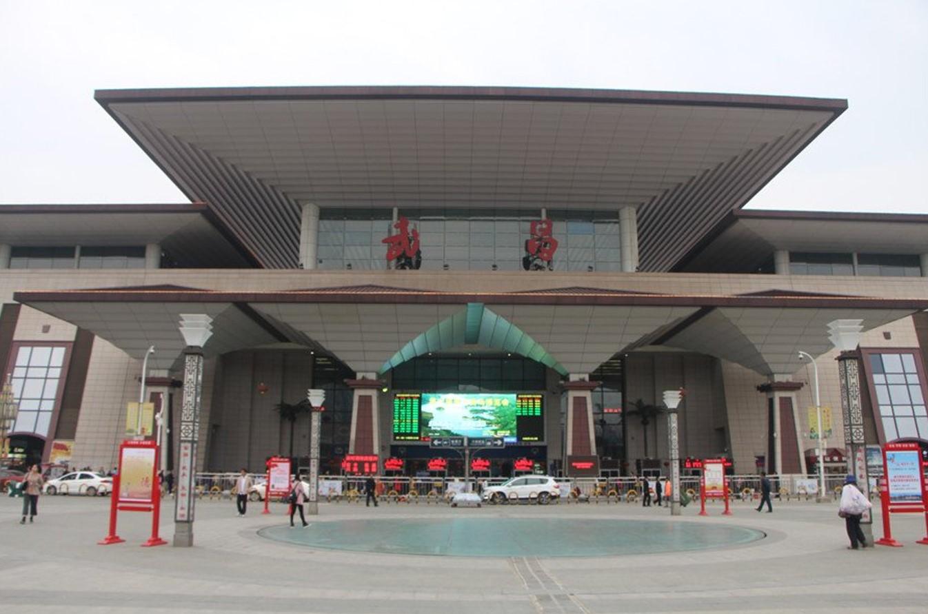 武昌火车站(wuchang railway station,位于湖北省武汉市武昌区,属