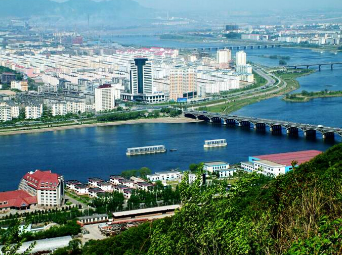 沙特阿拉伯人均gdp_湖北去年GDP达19594亿元 超上海跃居全国第十(3)