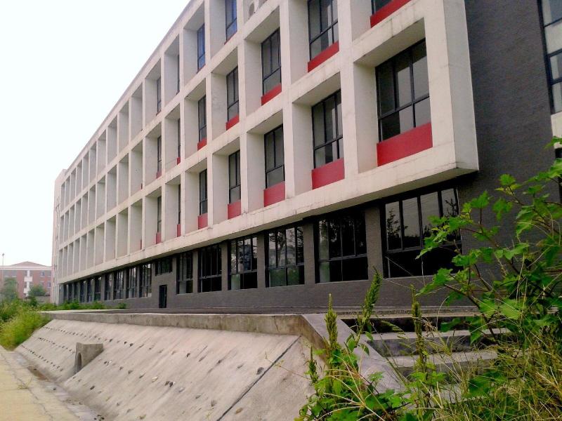 四川建筑学院