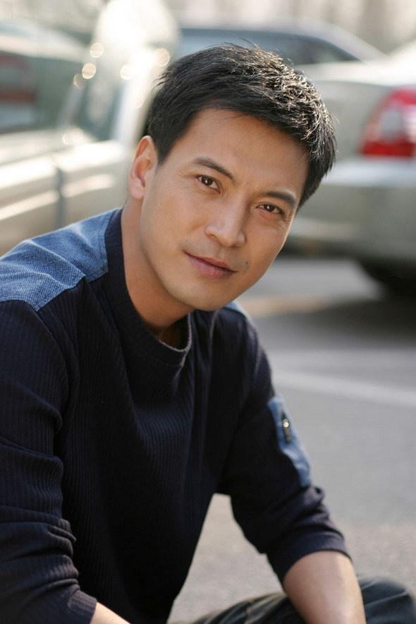 王海地,中国男演员,1969年出生于中国山东省,毕业于上海戏剧学院.