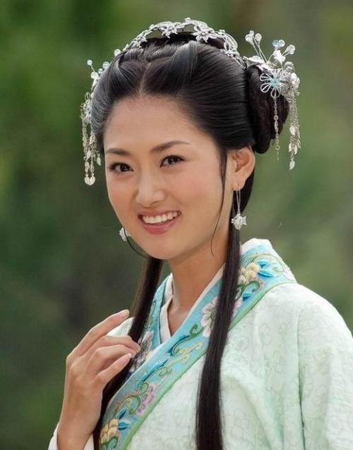 张巧嘴,出自中国神话电视剧—《天仙配》中的第二位女主角.