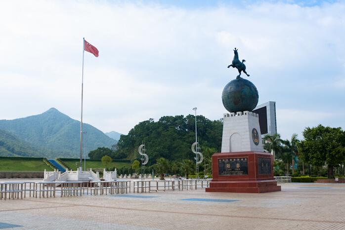 东湖广场