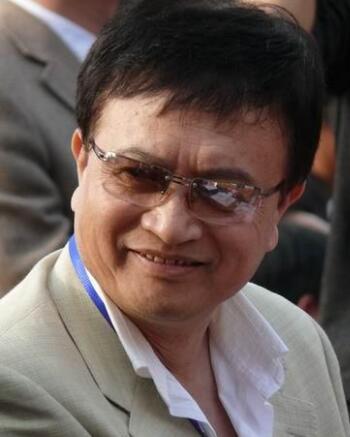 刘信义