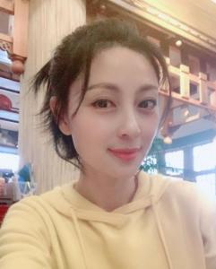 王岚,中国内地女演员,祖籍四川,毕业于解放军艺术学院.