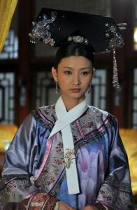 斓曦