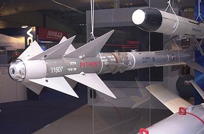以色列拉菲尔公司的"怪蛇"4近距空空导弹是西方使用的第一种大离轴角