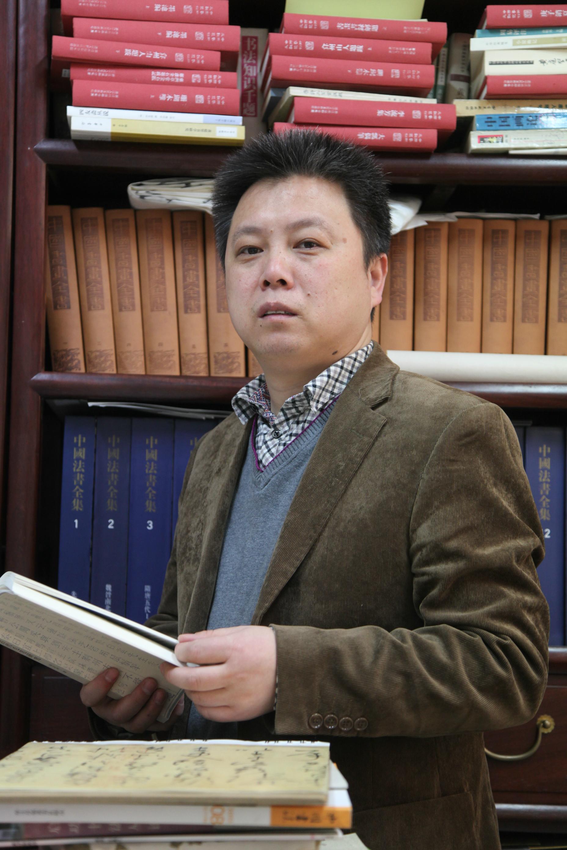杨健君(天津美术学院副教授)