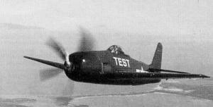 第一架 XF8F-1，BuNo 90460。缺乏背鳍