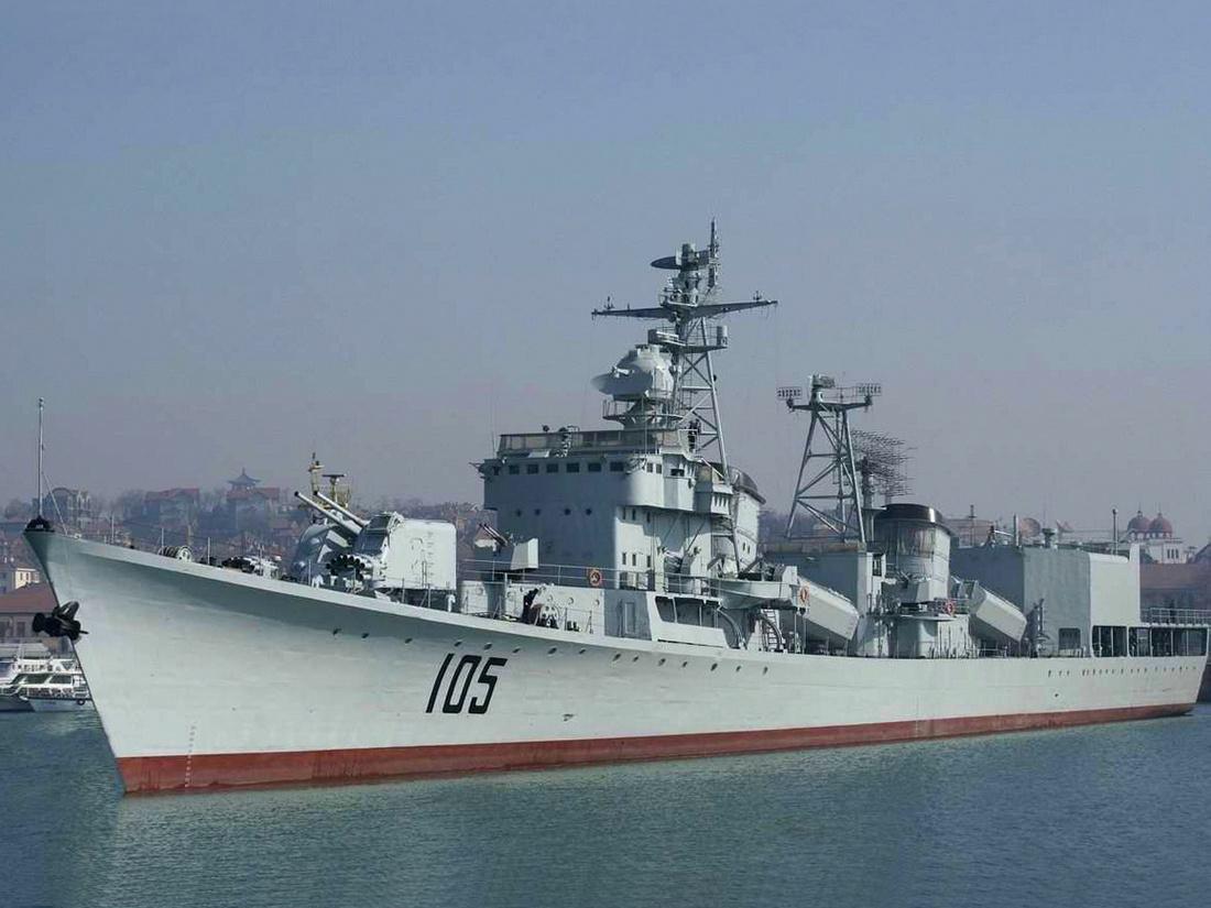 济南号驱逐舰(舷号:105),是中国051型(旅大i级)驱逐舰首舰,后经改装