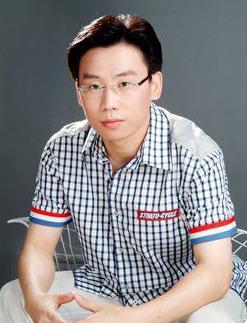 分享 编辑词条 2003年毕业于浙江传媒学院播音系,同年进入上虞电视台