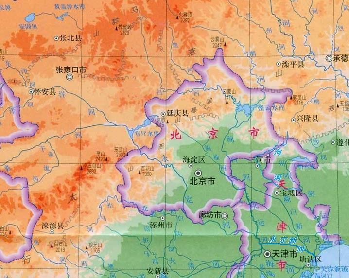 北京平原的海拔高度在20～60米,山地一般海拔1000～1500米. [9]