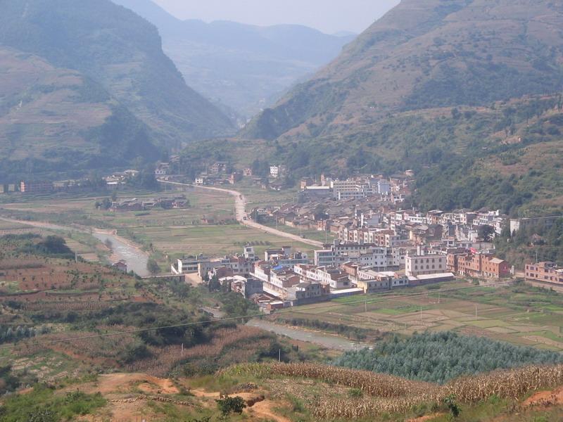 禄丰村