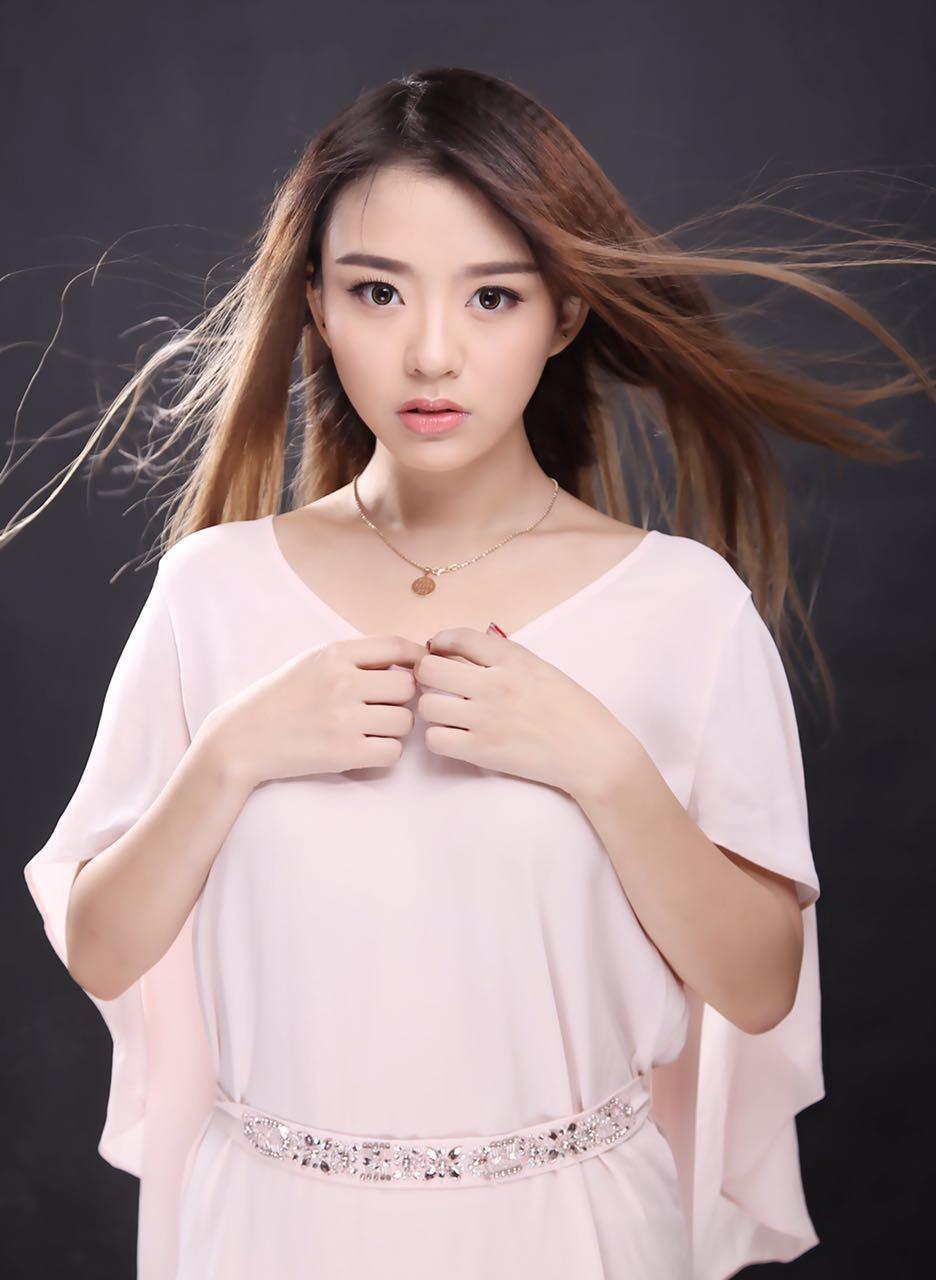 王艺霖,1991年4月13日出生,中国内地女歌手,演员.