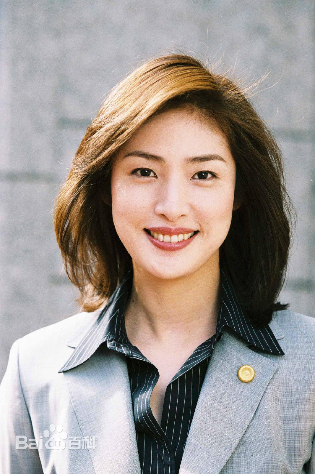 2012出演日剧《青蛙公主》.