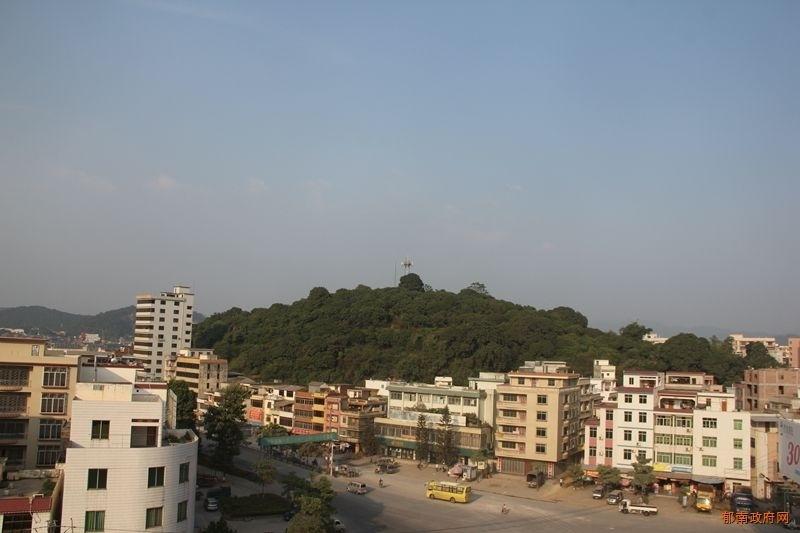 南江口镇,隶属于广东省云浮市郁南县,位于郁南县东北部,西江重要港口