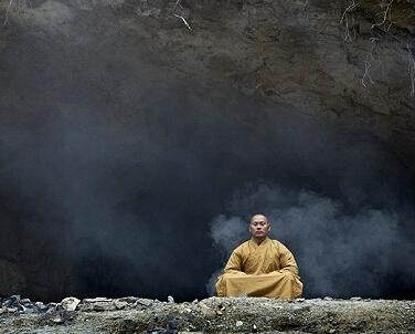 坐禅是趺坐而修禅,是佛教修持的主要方法之一.